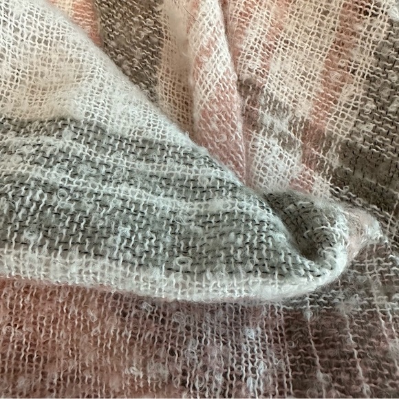 Altar'd State Triangle Shape Oversized Pink White Gray Fringed Scarf Wrap - Picture 8 of 11